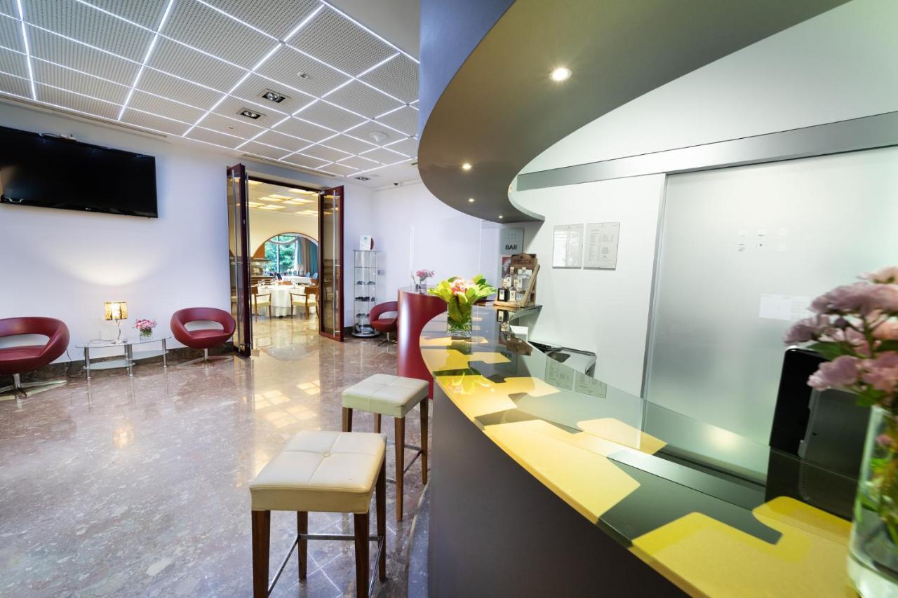 Hotel Jozef Idrija Eksteriør billede
